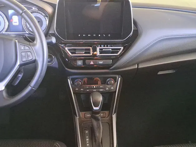 Suzuki S-Cross 1.5 Compact Top Hybrid 4x4