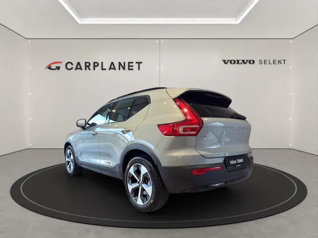 VOLVO XC40 2.0 B3 MH Plus Dark