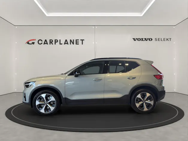 VOLVO XC40 2.0 B3 MH Plus Dark