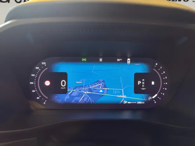 VOLVO XC40 2.0 B3 MH Plus Dark