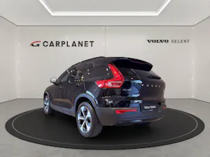 VOLVO XC40 2.0 B3 MH Plus Dark