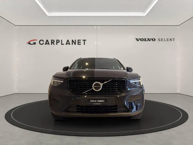 VOLVO XC40 2.0 B3 MH Plus Dark