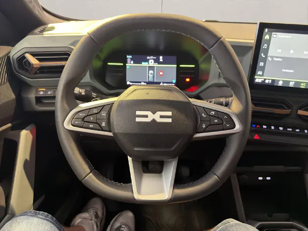 DACIA Duster 1.2 Hybrid Extreme 4WD Tageseinlösung