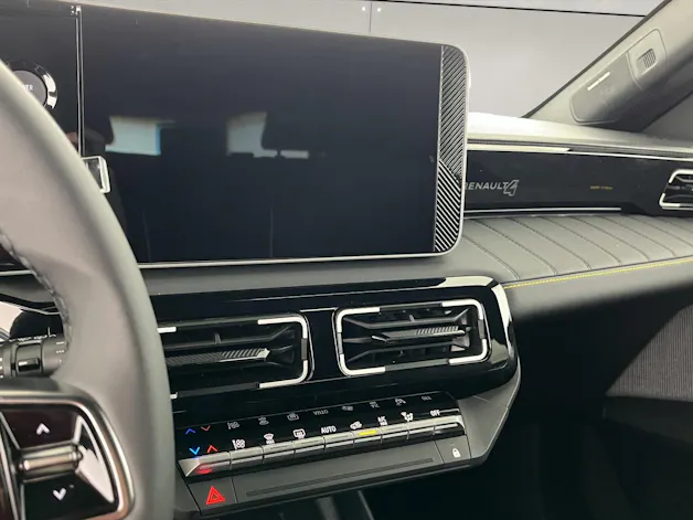 RENAULT R4 E-Tech Comfort Range plein sud iconic