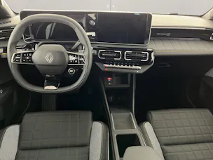 RENAULT R4 E-Tech Comfort Range plein sud iconic