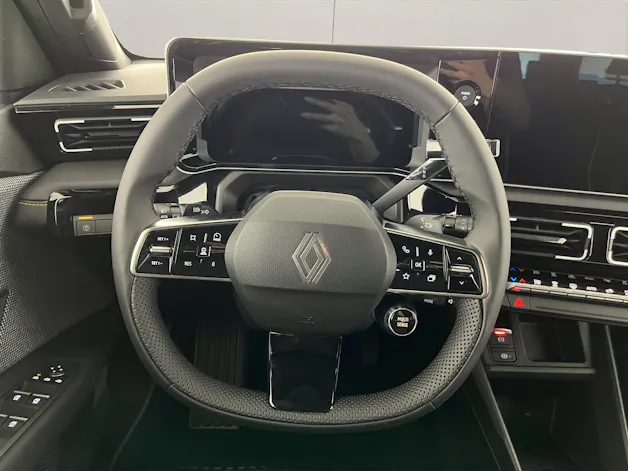 RENAULT R4 E-Tech Comfort Range plein sud iconic