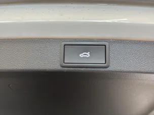 SKODA Octavia Combi 1.5 TSI Selection DSG