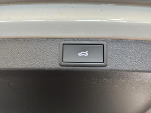 SKODA Octavia Combi 1.5 TSI Selection DSG