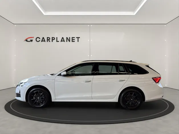 SKODA Octavia Combi 1.5 TSI Selection DSG