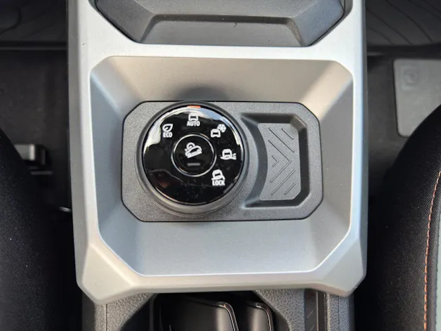 DACIA Duster 1.2 Hybrid Extreme 4WD Demo TGZL