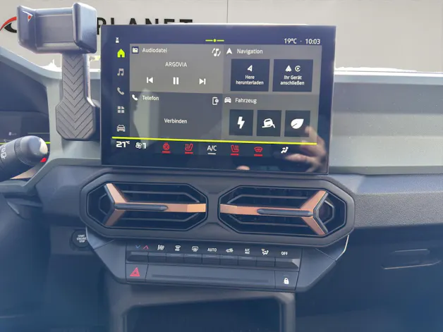 DACIA Duster 1.2 Hybrid Extreme 4WD Demo TGZL