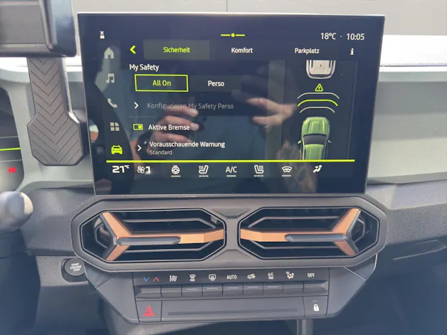 DACIA Duster 1.2 Hybrid Extreme 4WD Demo TGZL