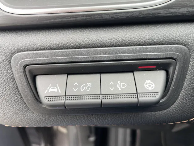 RENAULT Captur 1.3 TCe 140 Initiale EDC
