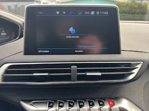 PEUGEOT 5008 1.2 PureTech Allure