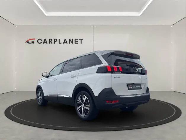 PEUGEOT 5008 1.2 PureTech Allure