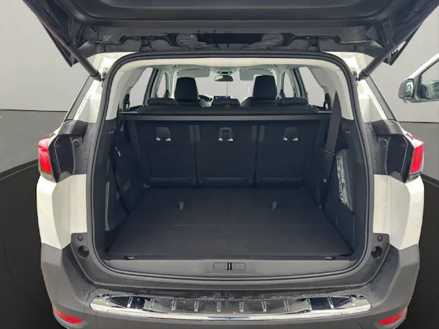 PEUGEOT 5008 1.2 PureTech Allure