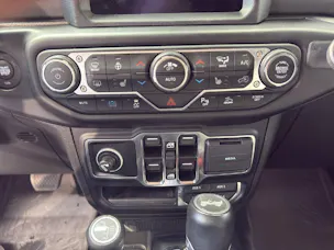 JEEP Wrangler 2.0 Turbo Sahara Unlimited 4xe