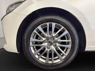 MAZDA 2 1.5 90 PS Revolution