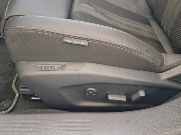 PEUGEOT 308 SW 1.2 Hybrid 145 PS GT