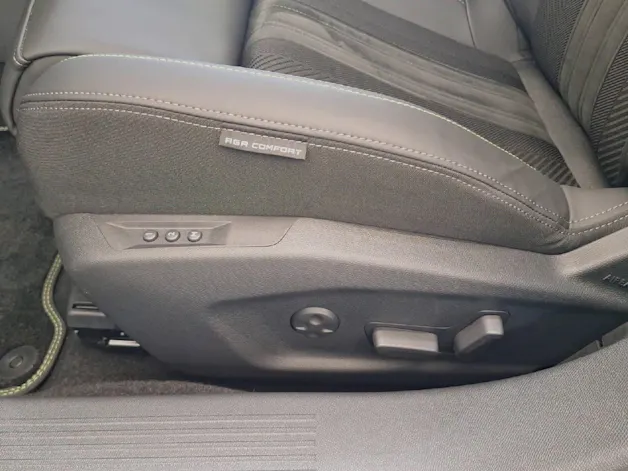 PEUGEOT 308 SW 1.2 Hybrid 145 PS GT