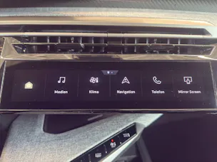 PEUGEOT 3008 1.2 Hybrid 145 PS Allure Premium