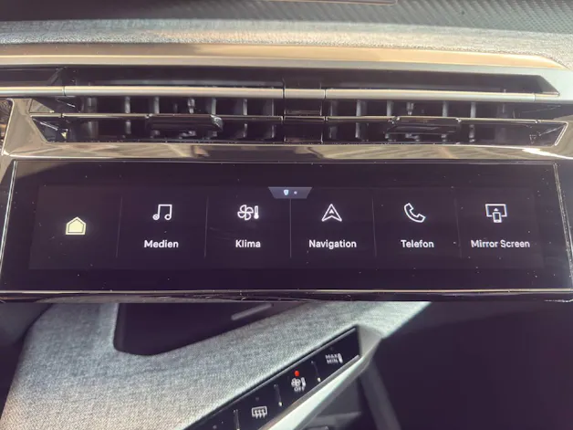 PEUGEOT 3008 1.2 Hybrid 145 PS Allure Premium