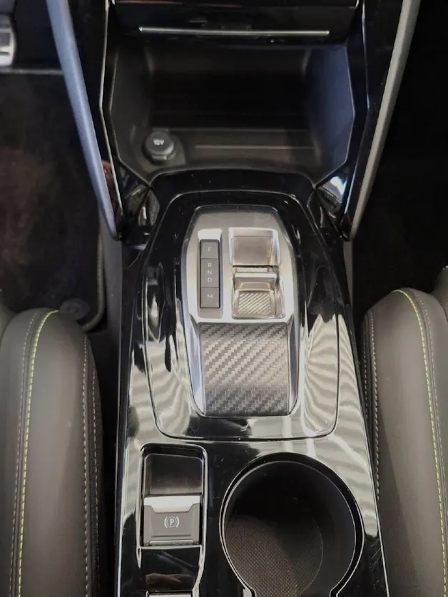 PEUGEOT 208 1.2 Hybrid 145 PS GT