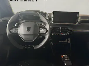 PEUGEOT 2008 1.2 Hybrid 145 PS GT