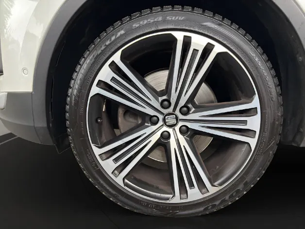 SEAT Tarraco 2.0 TSI 190 PS Xcellence 4Drive AHK