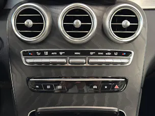 MERCEDES-BENZ GLC 300 AMG Line 4m