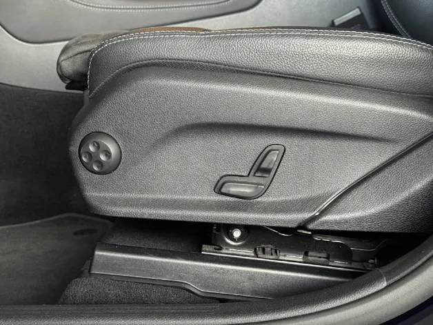 MERCEDES-BENZ GLC 300 AMG Line 4m