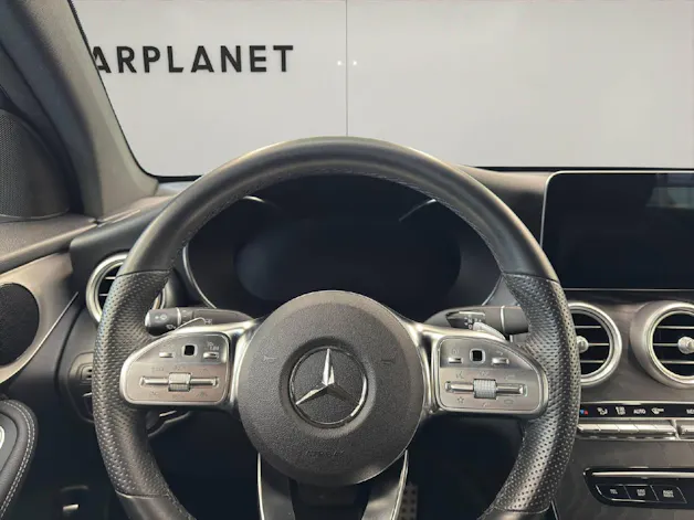 MERCEDES-BENZ GLC 300 AMG Line 4m