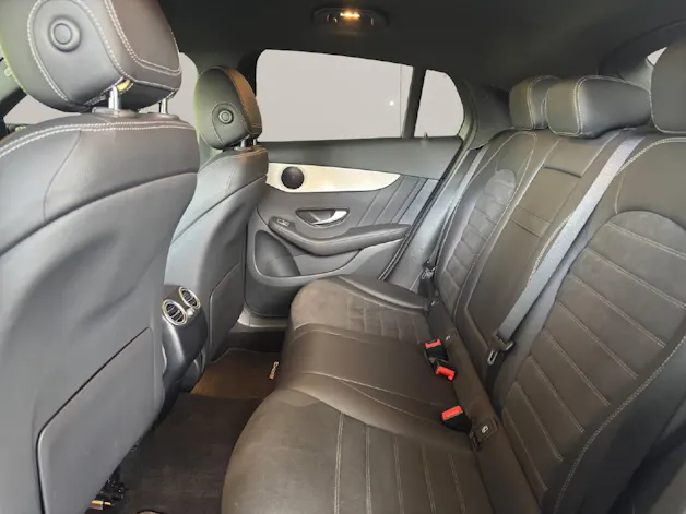MERCEDES-BENZ GLC 300 AMG Line 4m