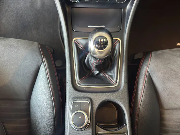 MERCEDES-BENZ A 180  AMG Line