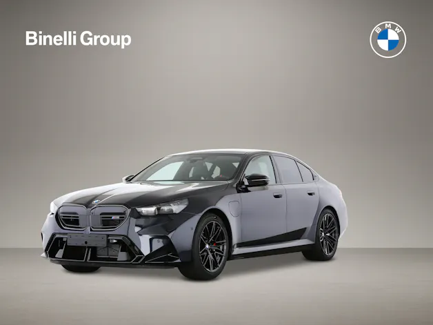 BMW M5 xDrive