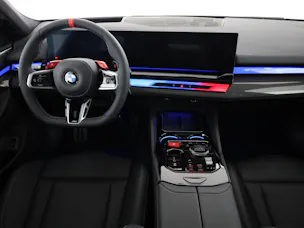 BMW M5 xDrive