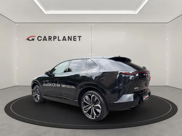 MAZDA CX-6e Takumi