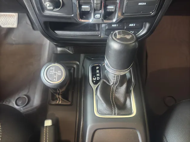 JEEP Wrangler 2.0 Turbo Sahara Unlimited 4xe