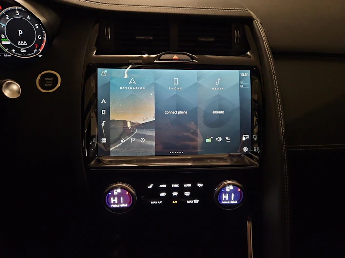 Fahrzeugbild JAGUAR E-PACE
