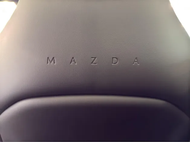 MAZDA CX-6e Takumi