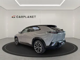 MAZDA CX-6e Takumi