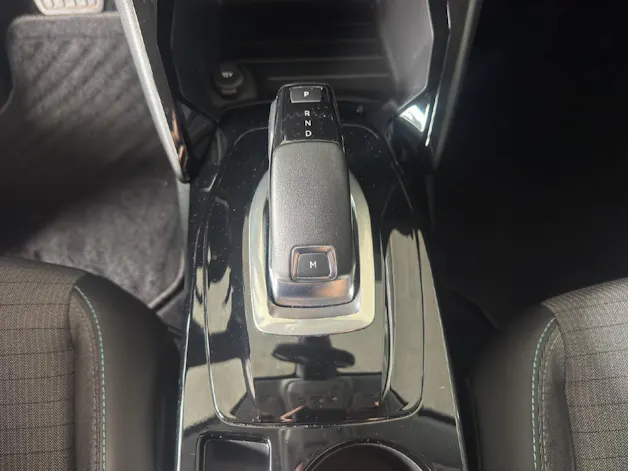 PEUGEOT 208 1.2 PureTech 100 PS Allure
