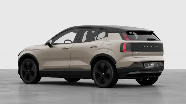 VOLVO EX30 CC P8 Ultra AWD
