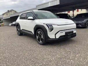 Kia EV3 81 kWh Earth+