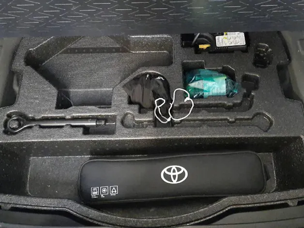 Toyota RAV4 2.5 HEV Adventure