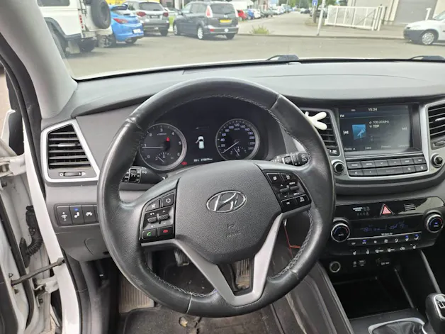 HYUNDAI Tucson 2.0 CRDi Plena 4WD