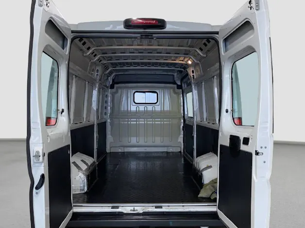 PEUGEOT Boxer Kaw. 335 L3H2 2.2 BlueHDi 140 PS Premium S/S