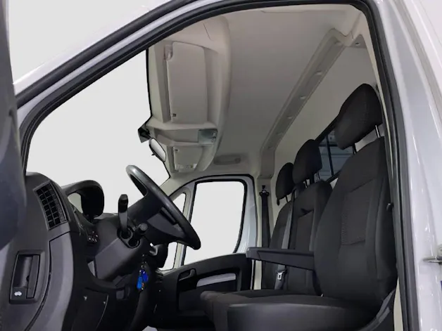 PEUGEOT Boxer Kaw. 335 L3H2 2.2 BlueHDi 140 PS Premium S/S