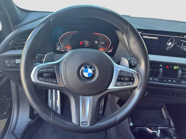 BMW 120d xDrive SAG