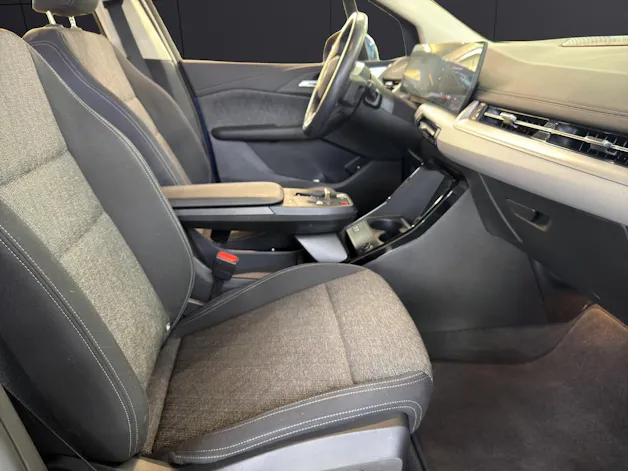 BMW 225e xDrive Active Tourer